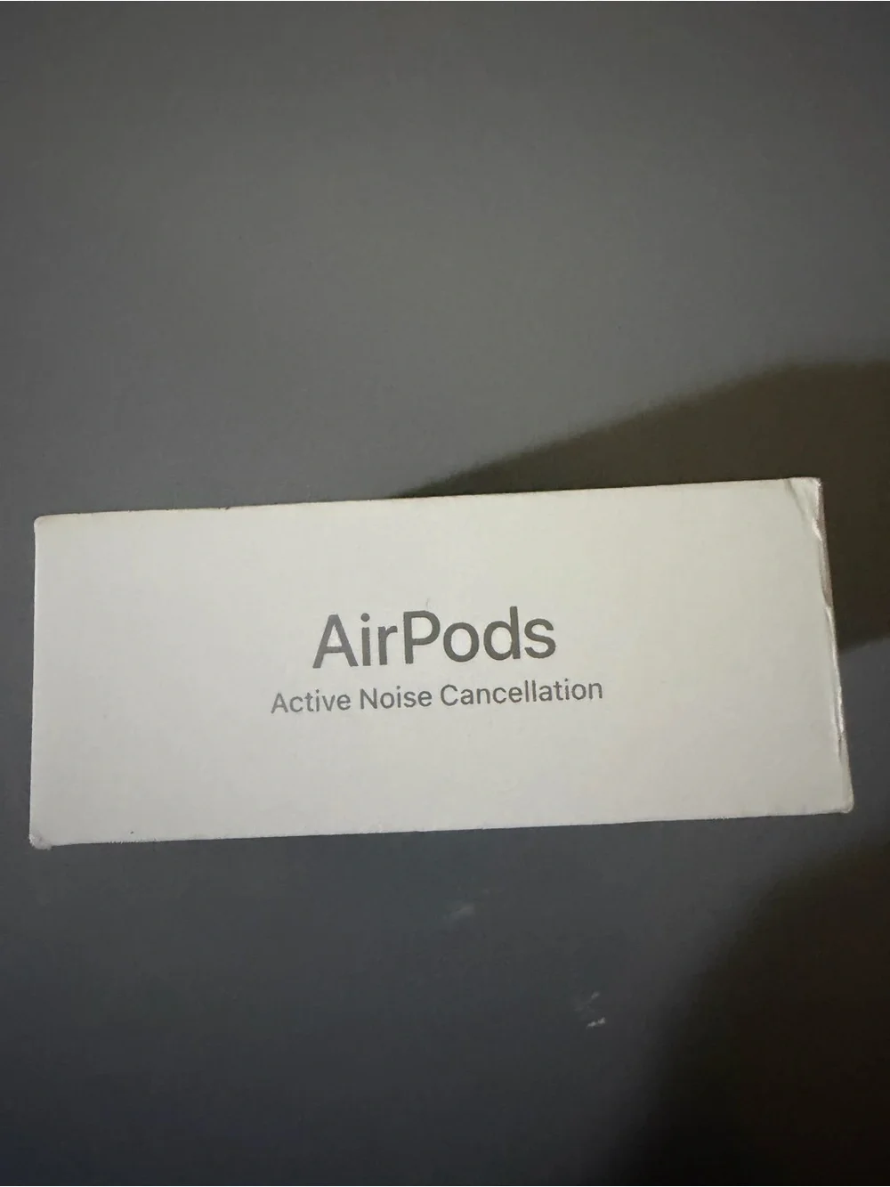 NWT- authentic Apple Airpods 4 - Active noise cancellation.